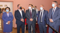 Губернатор Александр Богомаз посетил обновленный Центр культуры и досуга в селе Глинищево.